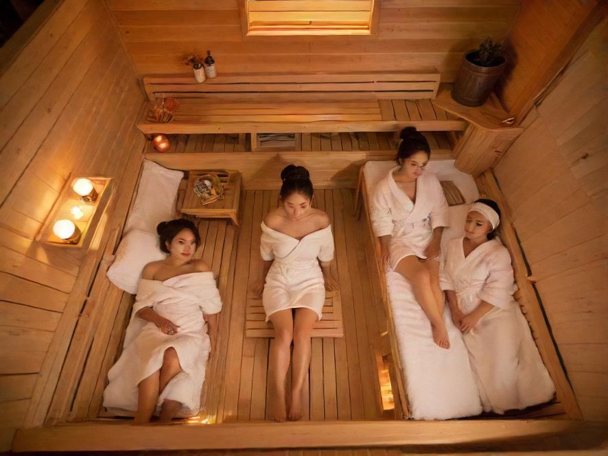 舒适的桑拿按摩会所室内环境